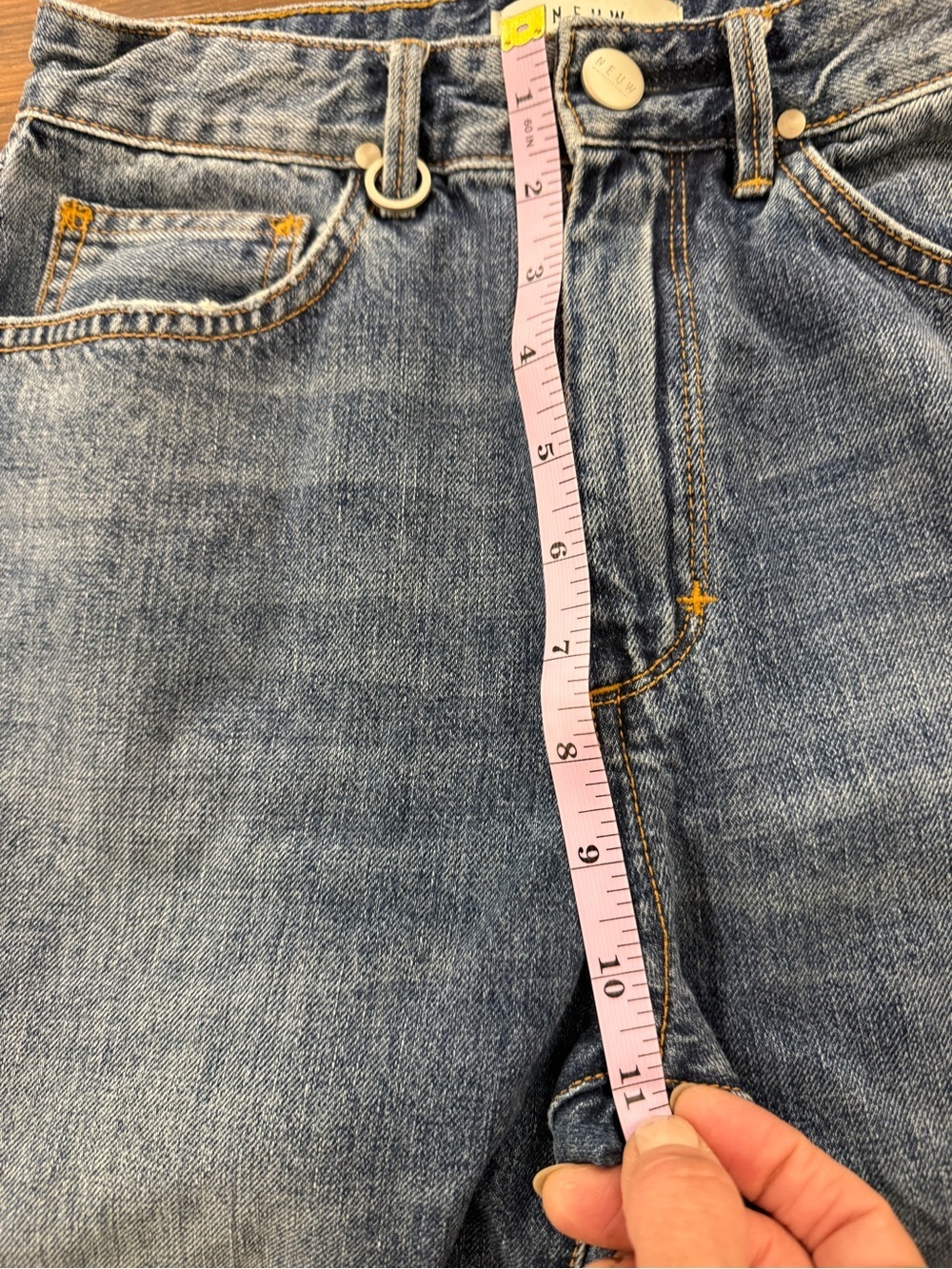 Neuw Lola Mom Super High-Rise Jeans - Zero Wash - Picture 15 of 16